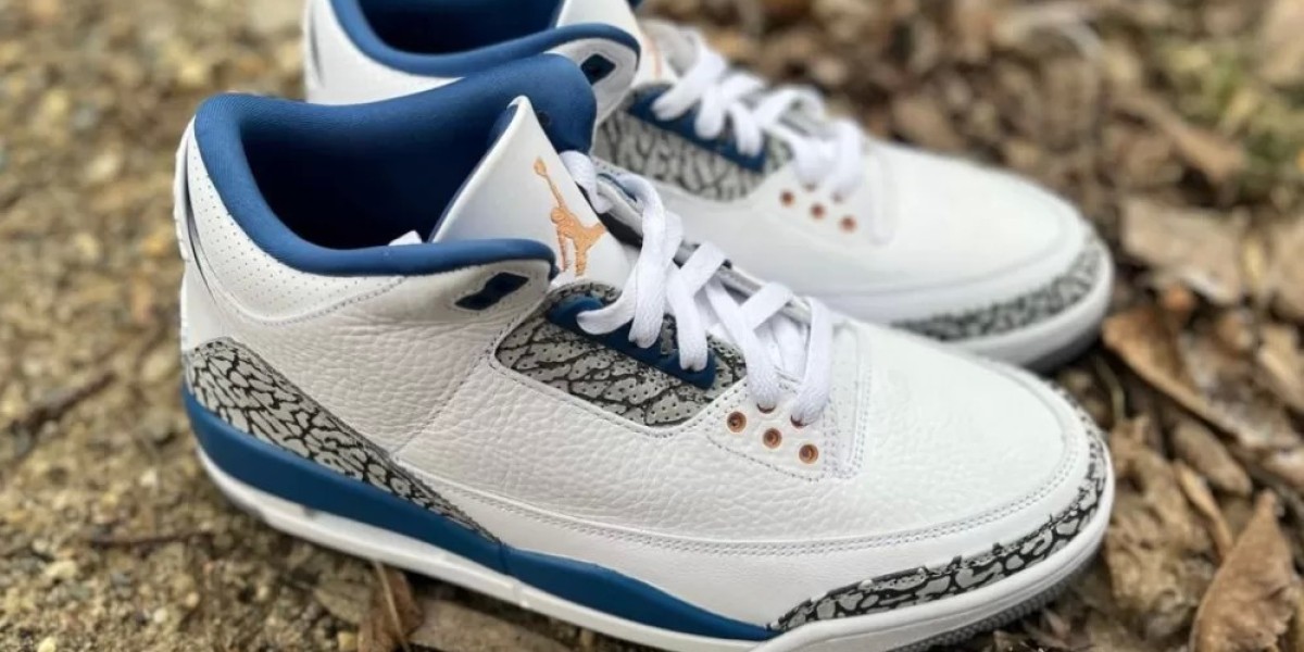 Air Jordan 3 Retro Wizards: Magical Holiday Sneaker